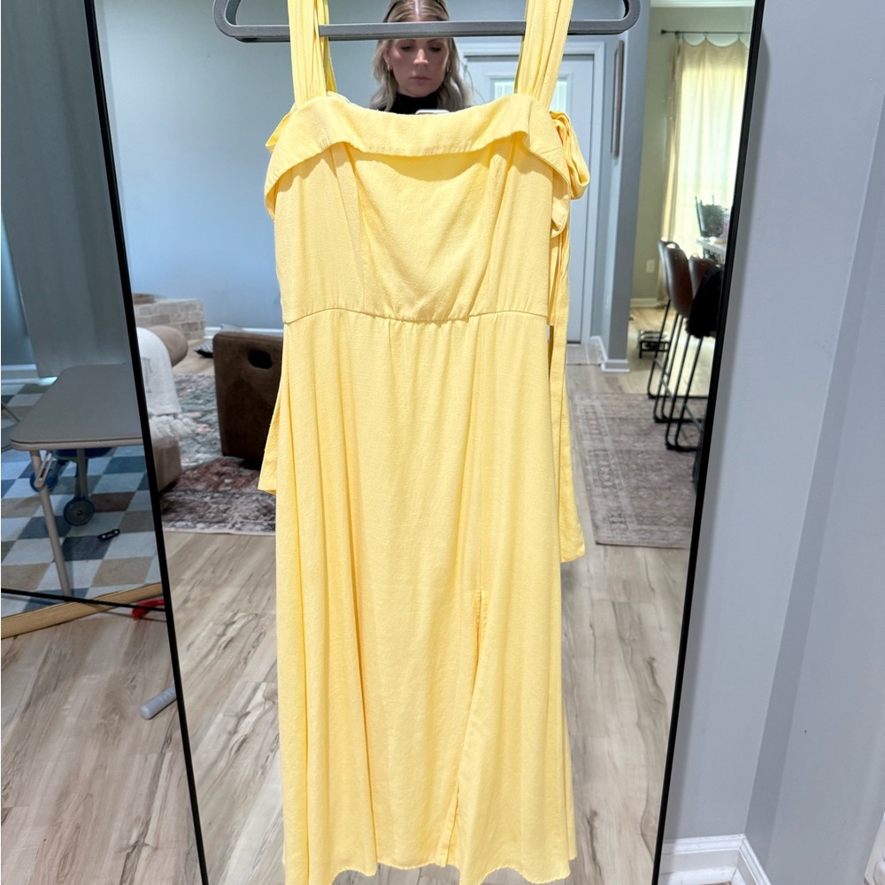 Yellow linen style Midi Dress like new